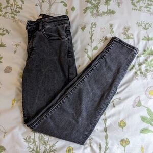 Levi 721 High Rise Skinny Jeans